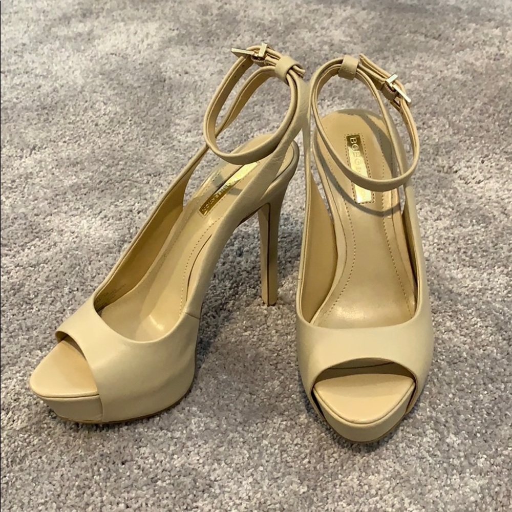 BCBG PLATFORM ankle strap sandals